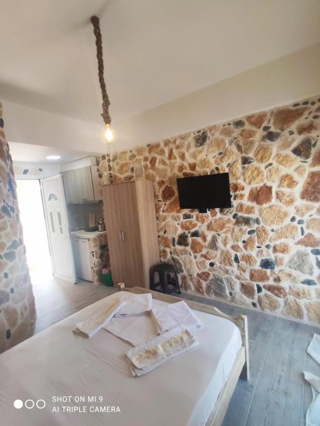 Malvina Rooms Kallithea  Bagian luar foto
