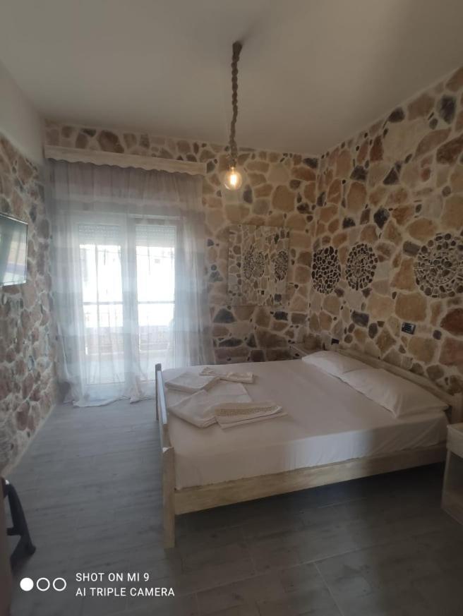 Malvina Rooms Kallithea  Bagian luar foto
