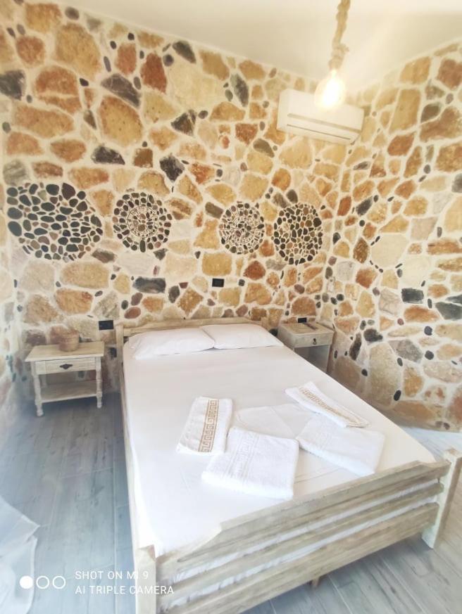 Malvina Rooms Kallithea  Bagian luar foto