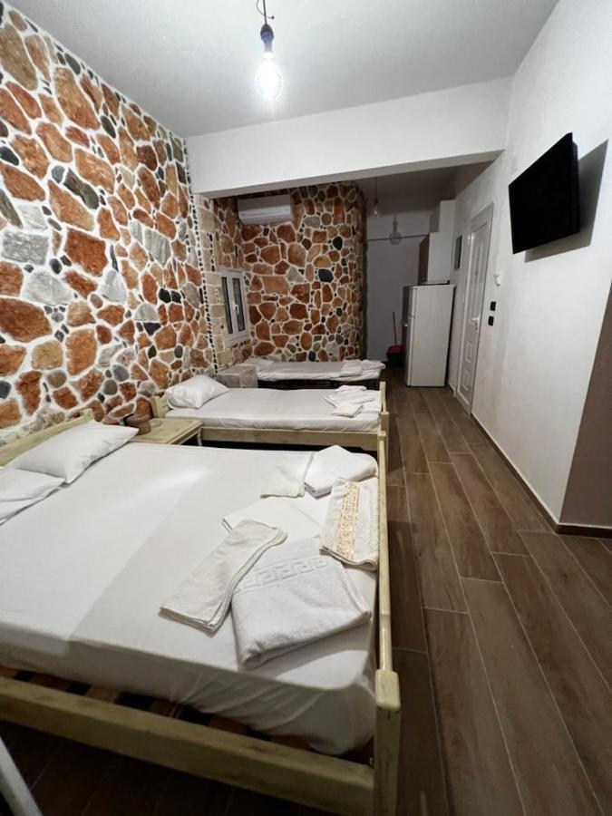 Malvina Rooms Kallithea  Bagian luar foto