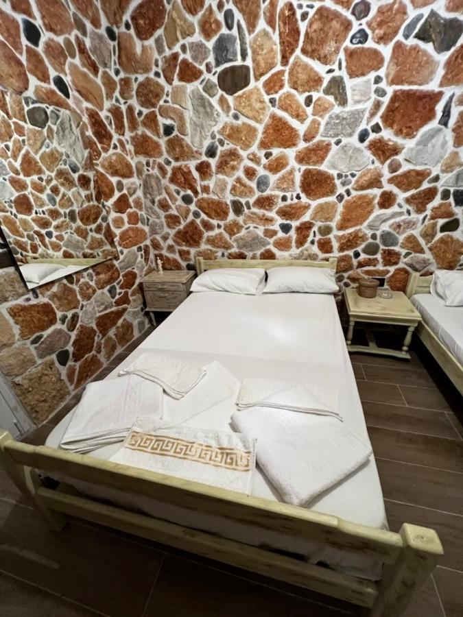 Malvina Rooms Kallithea  Bagian luar foto