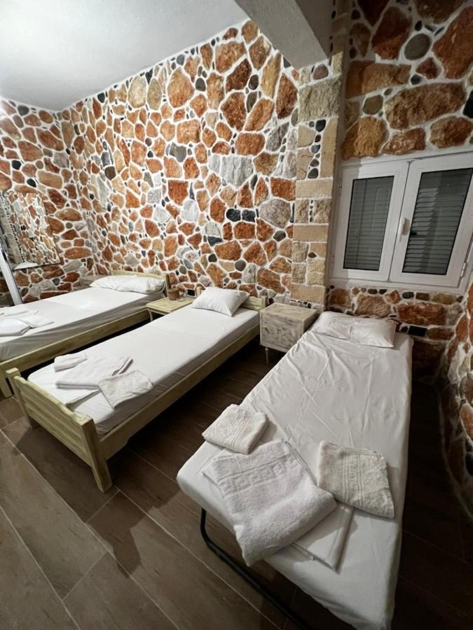 Malvina Rooms Kallithea  Bagian luar foto